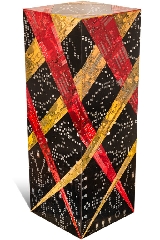 Artwork named "Varilight 2": cybertrash sculpture (totem) by the sculptor Rémy Tassou. (Main view)(UNE)